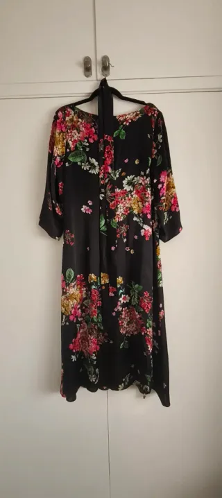 Vestido Marina Rinaldi floral negro