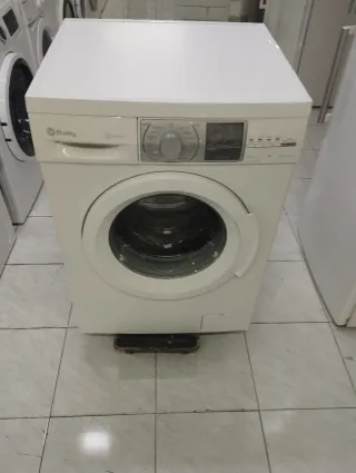 LAVADORA MARCA BALAY de 8 kilos