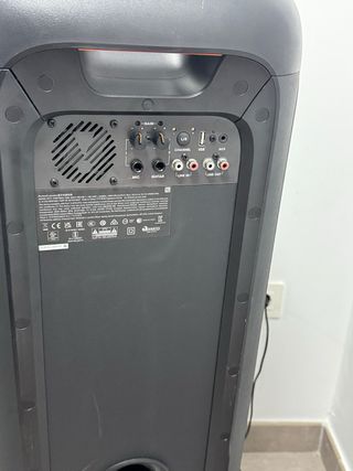 JBL Partybox 1000 el mas potente