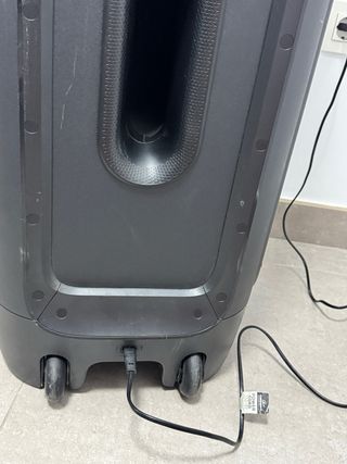 JBL Partybox 1000 el mas potente