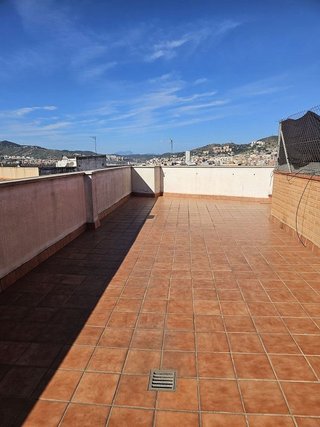 Piso en venta en Fondo en Santa Coloma de Gramanet