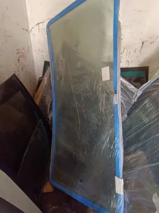 Parabrisas Mercedes W601/602/611 original mercedes