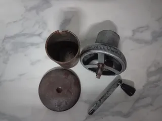 Molino de café manual cerámica y metal