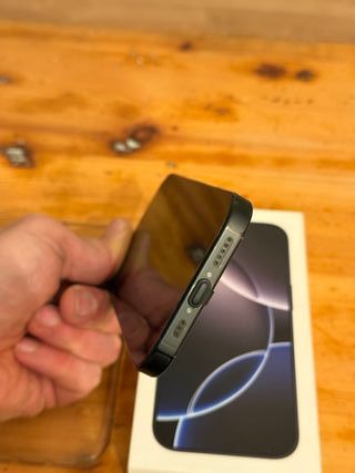 iPhone 16 Pro 256GB Negro 97%