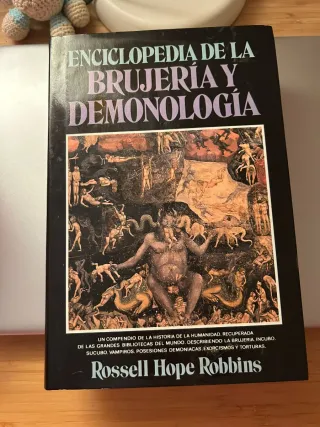 Enciclopedia de la Brujería y Demonología