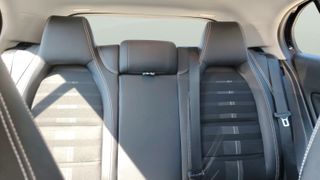 Mercedes-Benz GLA 180 90 kW (122 CV)