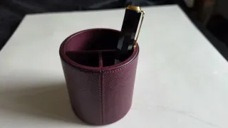 Supporto per penne Montblanc in pelle, 320€