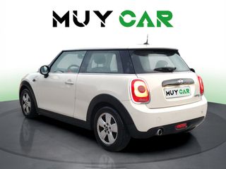 MINI MINI Cooper D 85 kW (116 CV)
