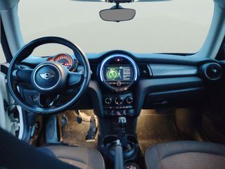 MINI MINI Cooper D 85 kW (116 CV)