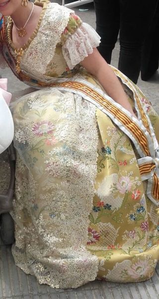 Traje de Fallera Oro/mostaza