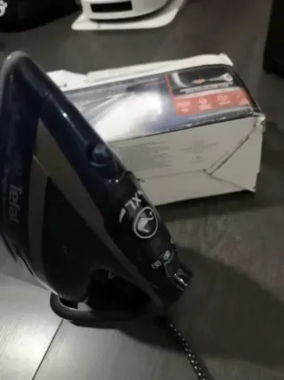 Plancha de Vapor Tefal Ultragliss Anti-Calc