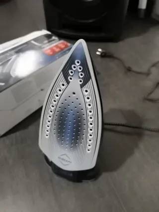 Plancha de Vapor Tefal Ultragliss Anti-Calc