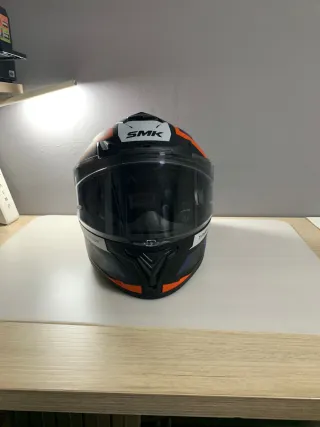 Casco Moto SMK Typhoon Negro/Azul/Naranja.