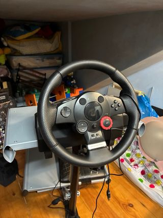 Volante Logitech Driving Force
