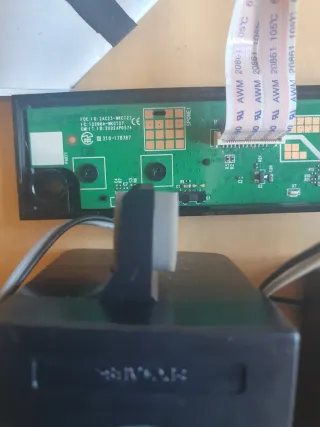 Despiece TV de 43" SmarTV TCL 43P631