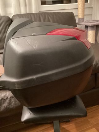 Baúl Yamaha 39L con respaldo