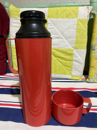 Set 2 Termos Vintage Años 80 Rojo y Blanco