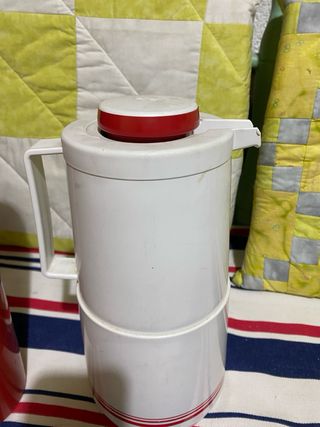 Set 2 Termos Vintage Años 80 Rojo y Blanco