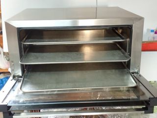 Horno Hostelería y Pastelería casi nuevo 700€