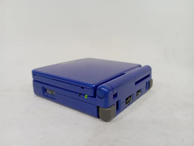 Nintendo Game Boy Advance SP