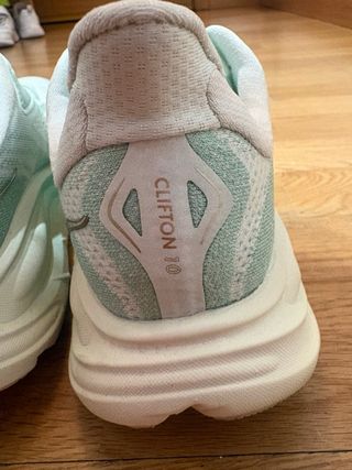 Hoka Clifton 10 Talla 38 solo 7km de uso