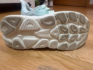 Hoka Clifton 10 Talla 38 solo 7km de uso