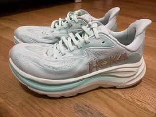 Hoka Clifton 10 Talla 38 solo 7km de uso
