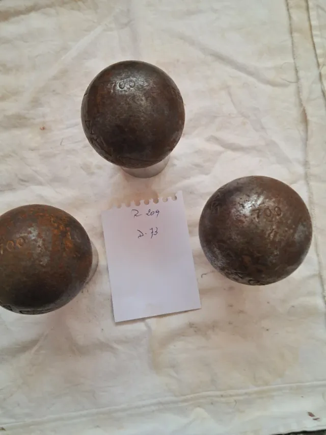 Bolas de petanca metálicas marca OBUT
