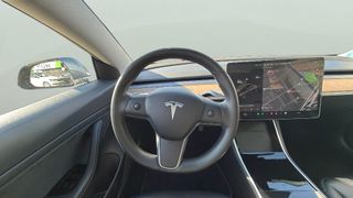 Tesla Model 3 Estándar Plus RWD 225 kW (306 CV)