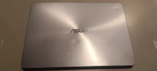 Portátil Asus ZenBook Core i7 512GB batería nueva