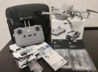 DJI Mini 3 Drone con RC-N1 + Accessori