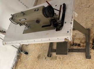 Máquina de coser industrial Brother