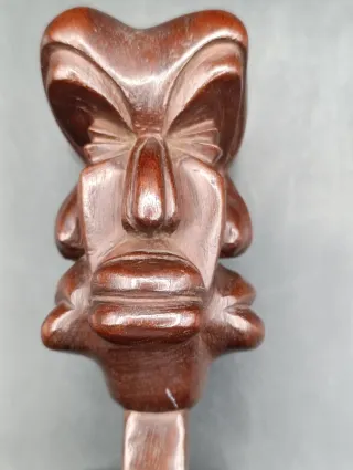 Figura tallada en madera