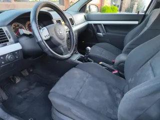 Opel Vectra 2004