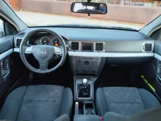 Opel Vectra 2004
