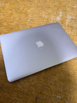 Apple Macbook Air 13” (A1466, 2015) i5 1.6 GHz –