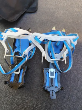 Simond Scarponi da Alpinismo