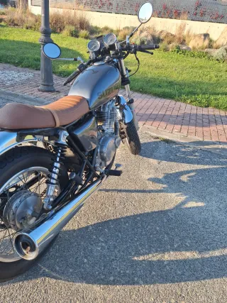 Suzuki GN250 Cafe Racer