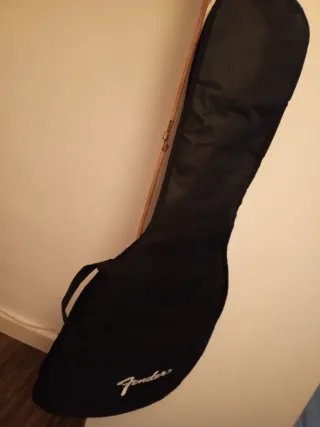 Funda Fender para guitarra eléctrica