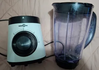 Licuadora HIGH ONE con jarra + bolso