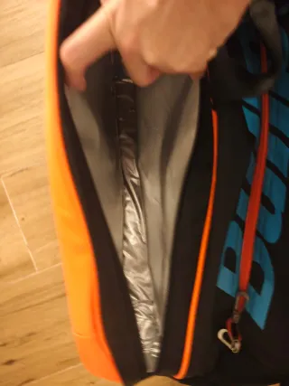 Paletero Bullpadel Avantline Negro/Naranja