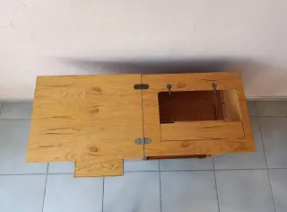 Mueble, rueda, pedal máquina coser vintage años 70
