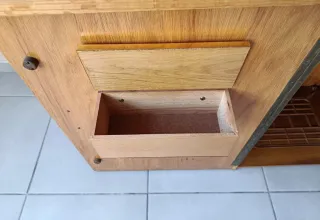 Mueble, rueda, pedal máquina coser vintage años 70