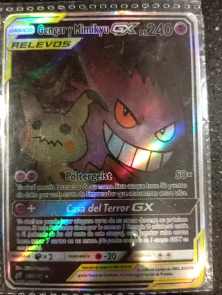 Carta Pokémon Braségali VMAX y Gengar Mimikyu GX