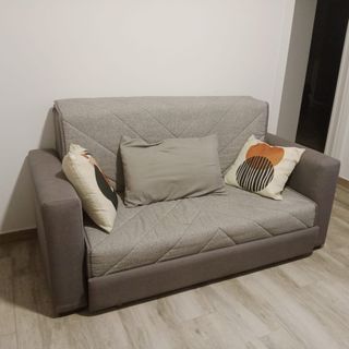 Sofá Cama Gris y Multicolor