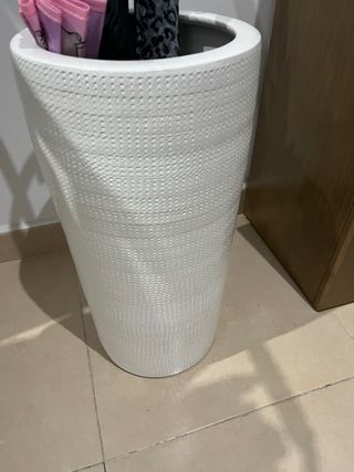 Paragüero de cerámica blanco