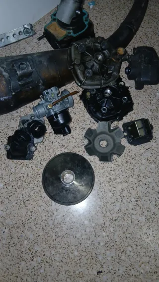 Piaggio Escape, Cilindro, Variador y más