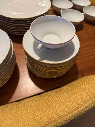 Vajilla porcelana relieve filo dorado