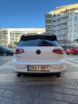 Volkswagen Golf 2014