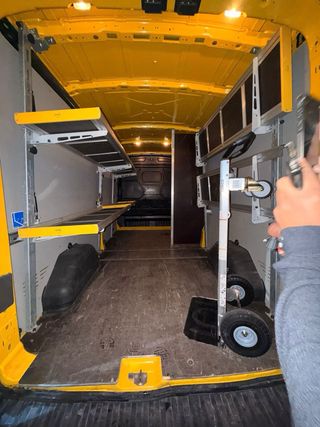 furgoneta ford transit 2022 con 80.000 km